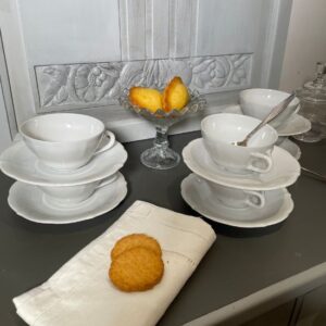 Service à thé en porcelaine fine 12 pièces