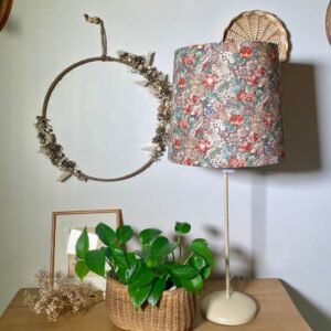 EMMY – Lampe en métal avec abat-jour Liberty vintage