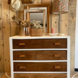 ROMY – Commode ancienne relookée en blanc